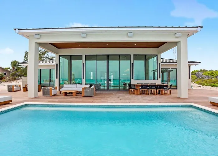 Ultra-Luxury New Villa On Tarbay Oceanfront & Pool 6 Bedrooms!