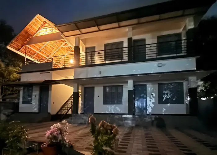 Lakeside Meadows- Diamond Homestay
