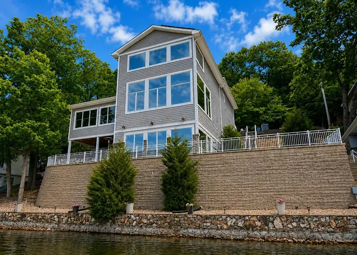 Lake Paradise Lakefront Stay