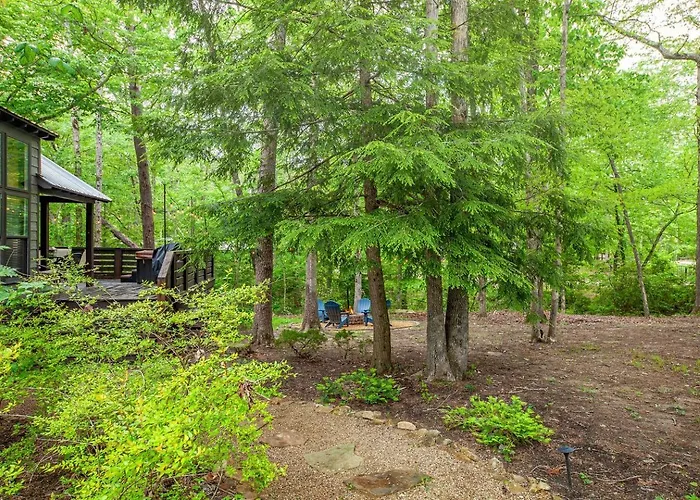 Amazing Cabin Fire Pit Provided In Monteagle, Tennessee