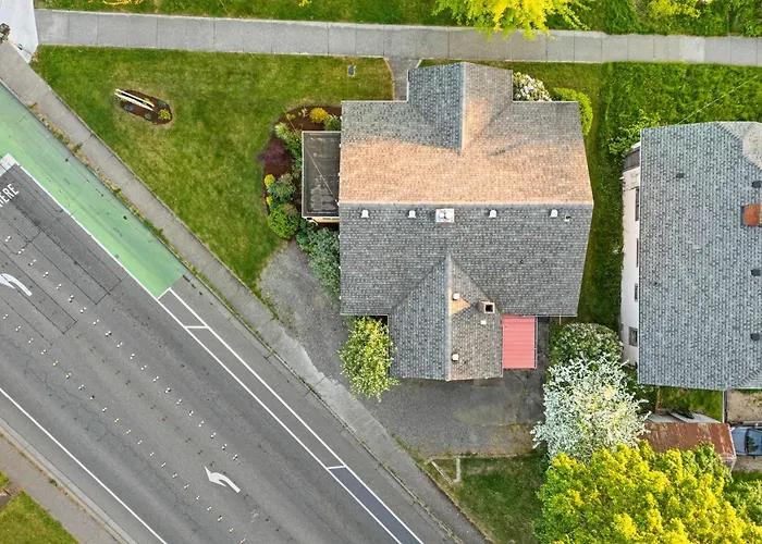 Yellow York House