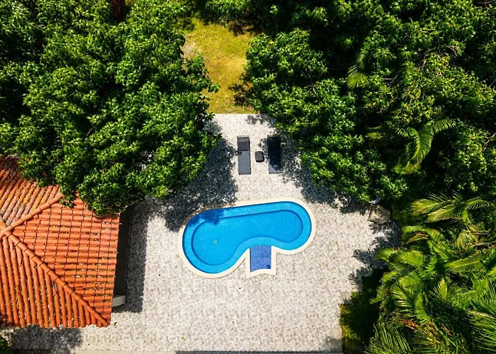 Spectacular Villa, Pool, Gazebo And Bbq
