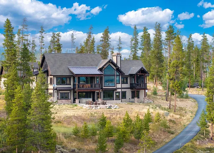 5 Bedroom 4 Ba Home