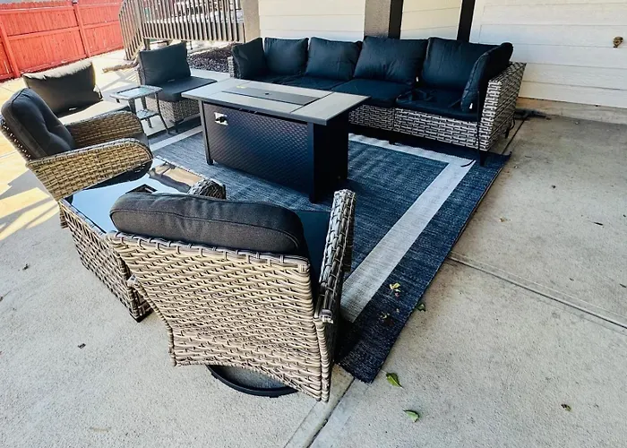 5Br Cozy Home- Sleeps 14, Pets Ok, Ev Charger
