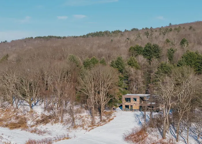 Luna House - Delaware River Views & Deck