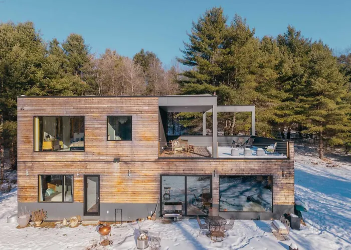 Luna House - Delaware River Views & Deck