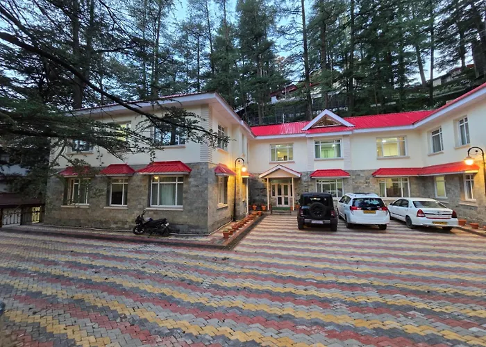 Pinecrest Retreat