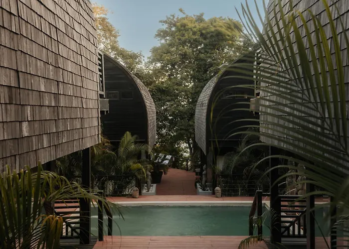 4 Elements - Contadora Island