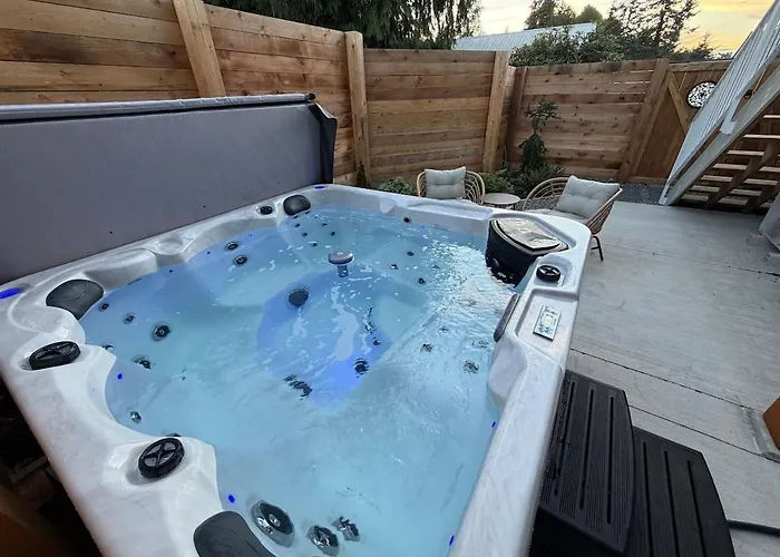 The Fin And Fir Ocean View Suite With Hot Tub