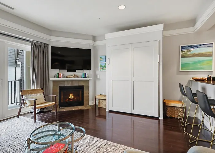 Experience Comfort In King Suite 357, A Cozy Bay Harbor Retreat For 6.