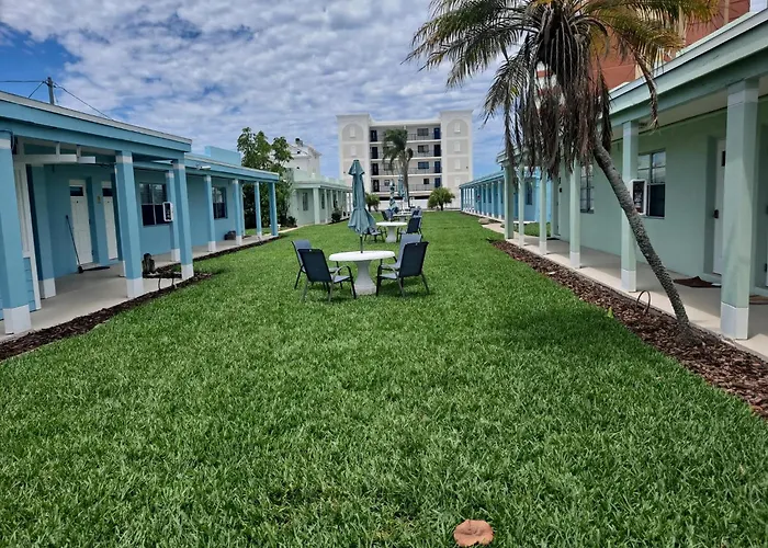 Beachside 1 Bedroom Condo-Motel