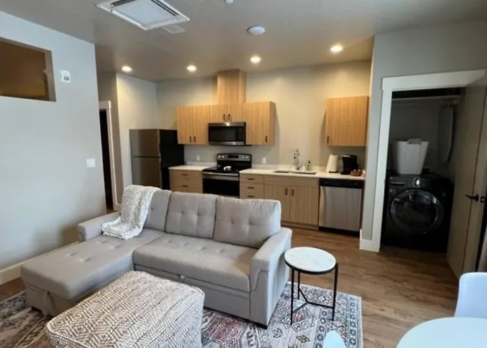 108 Spacious Studio Rental In La Grande
