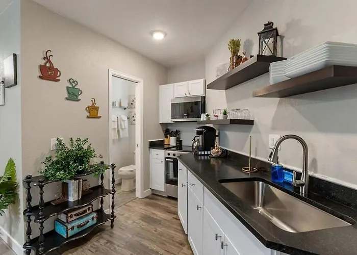 Family Friendly In Downtown Littleton