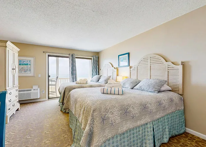 Oceanfront Hideaway With Full Kitchen Ac Sunrise-View Balcony