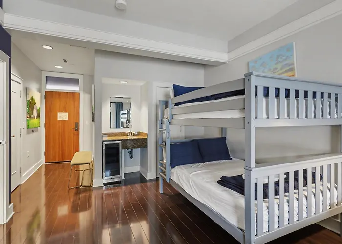 Experience Comfort In King Suite 357, A Cozy Bay Harbor Retreat For 6.