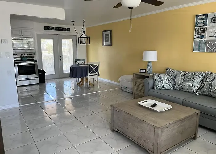 King Suite On Canal