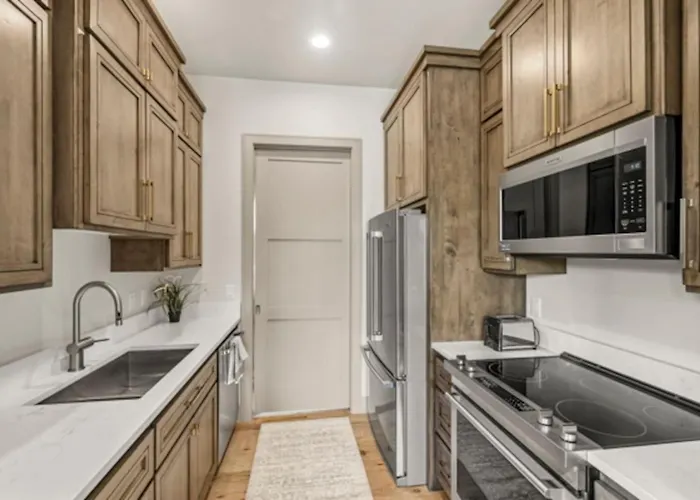 Henrys Fork Suites Suite 2