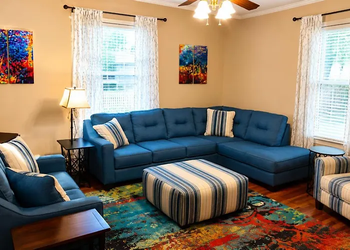 Sleeps 6 Pet Friendly Retreat Porch Swing Near Una
