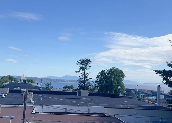 Entire Condo In White Rock, Canada