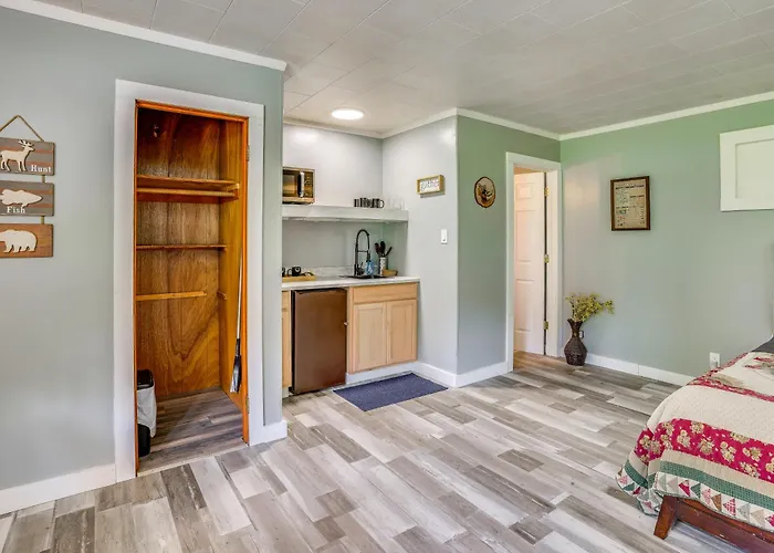 Walk To Main St & Schroon Lake! Cozy Upstate Gem