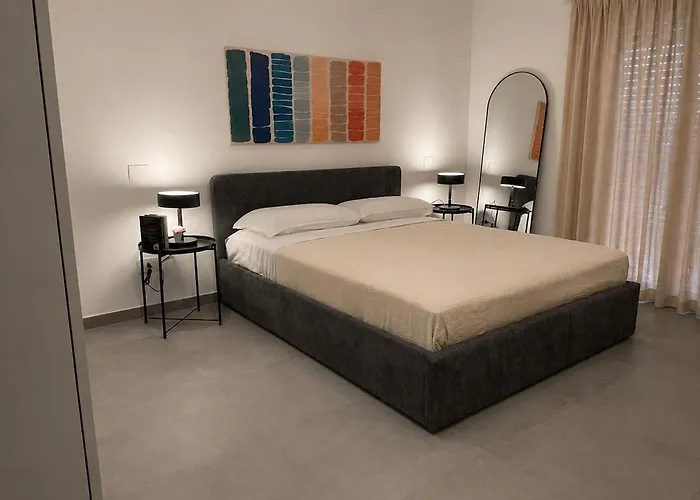 Moon Apartments B