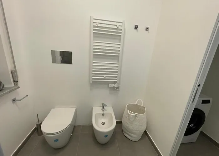 Moon Apartments A