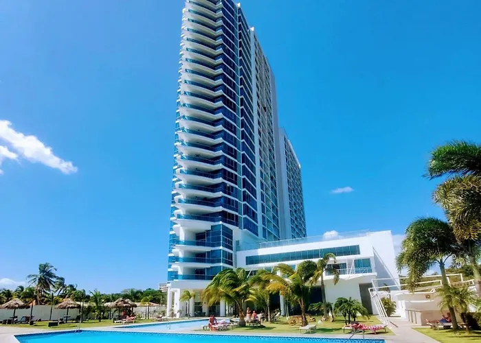Royal Palm Nueva Gorgona