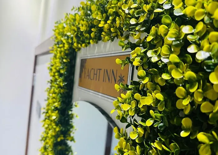 Yacht Inn - 2 Bedrooms