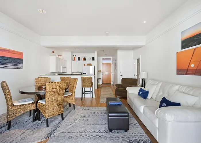 Charming Lodge Suite 261 In Bay Harbor With 1 Bedroom And Village View.