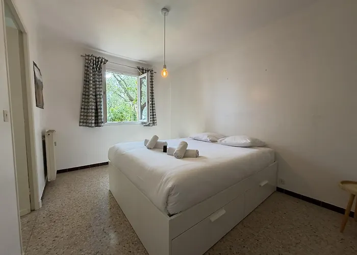 Garden Apartment With Stunning Eze Views