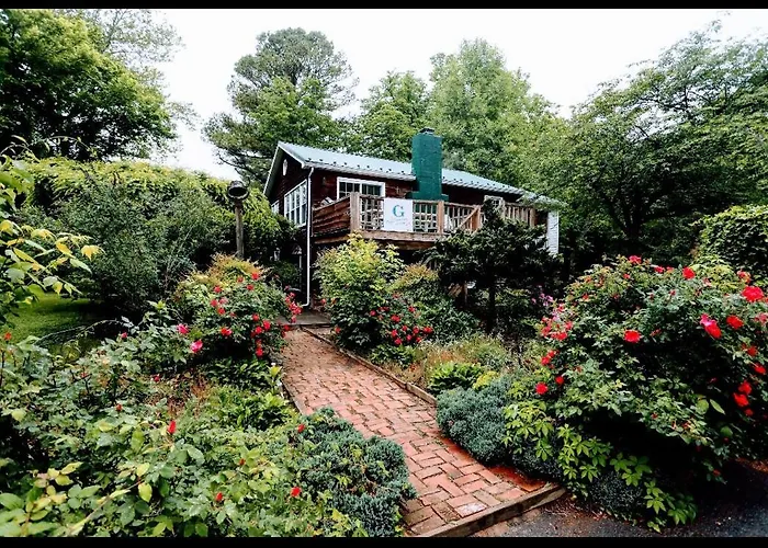 6-Acre Garden Home Across From Canal Near Antietam