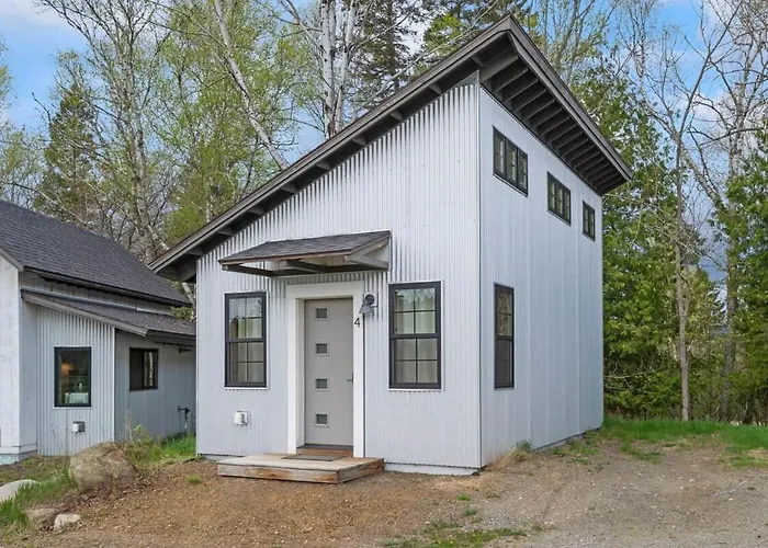 The Ridgeline | Near Saddleback • Walk To Rangeley Lake