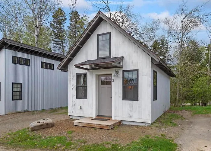 The Evergreen | Walk To Rangeley Lake, Sled & Atv Access
