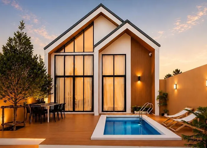 The Courtyard Heritage Pool Villa Udonthani