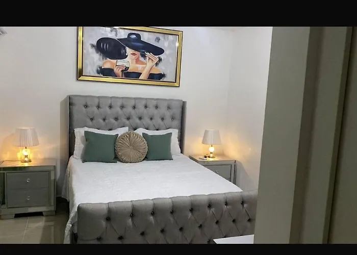 Spacious Condo With Pool, Gym, And Central Ac In Santiago