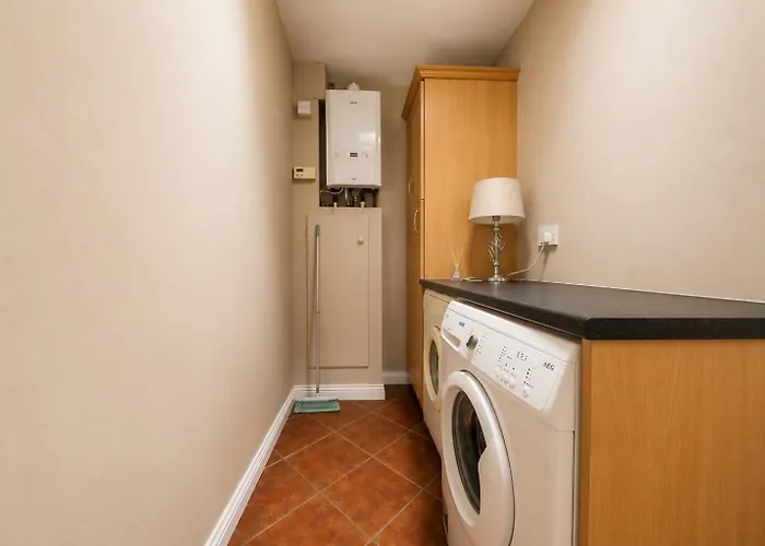 Bright & Spacious 3-Bed In Oranmore 15 Mins From Galway City