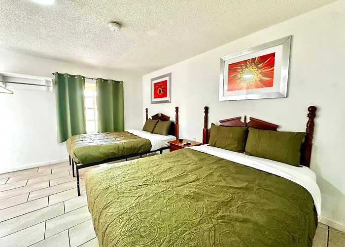 Skyland Motel