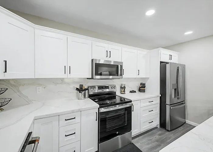 Pool & Hot Tub Access! Superstition Mtn Condo
