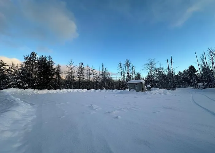 Cozy Log Home, Best Location!