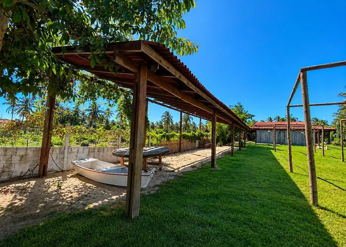 Vela Hostel & Camping