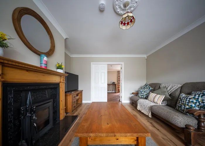Bright & Spacious 3-Bed In Oranmore 15 Mins From Galway City