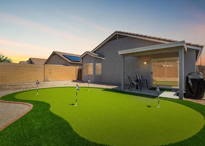 Newly Renovated Modern Cozy 3-Bedroom Home In El Mirage Az
