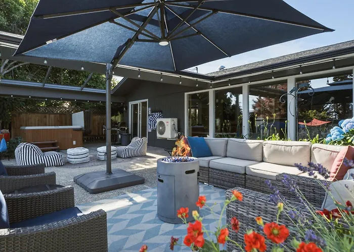 Private Pool & Basketball | Spacious 3Br Sleeps 8