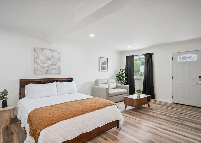 Cashmere Private Studio Cozy Chic Escape
