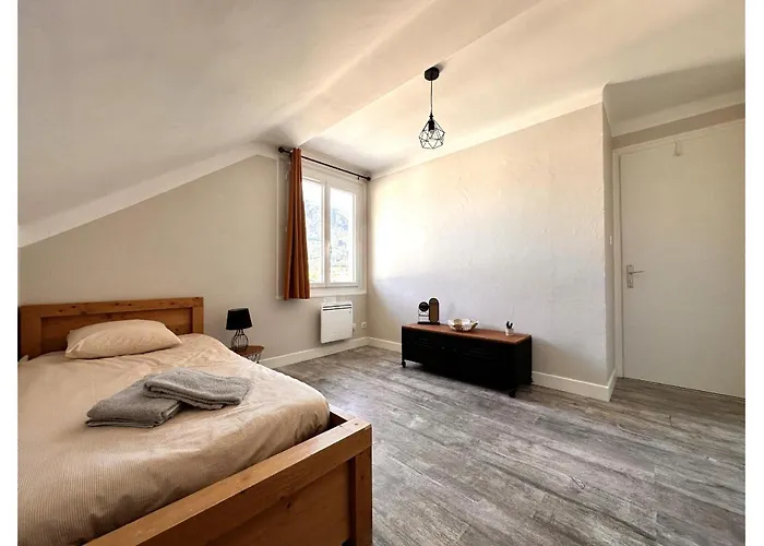 Appartement T5 Lumineux Proche Stations De Ski - 2 Places De Parking Prive