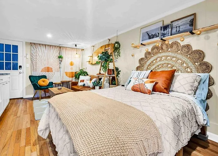 Boho Surf Studio Steps To Beach And Walk To Pier