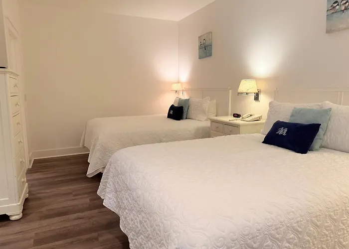 Maritime Lakeview Suite 317: Cozy 2-Bedroom Condo With Stunning Lake Views In Bay Harbor, Mi.