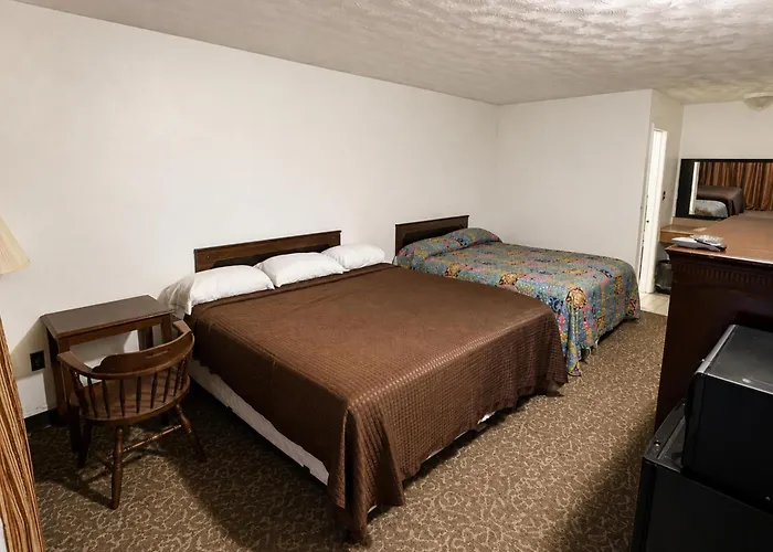 Gray Plaza Motel Benton Rend Lake I-57