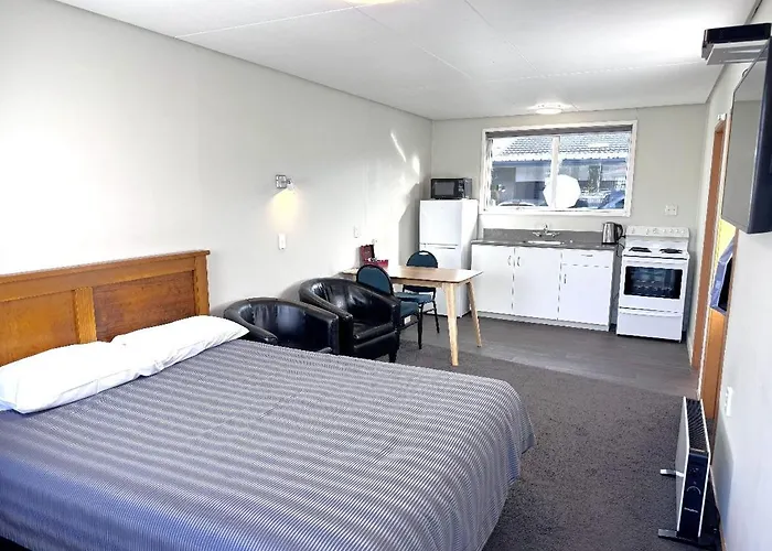 Charlton Motel