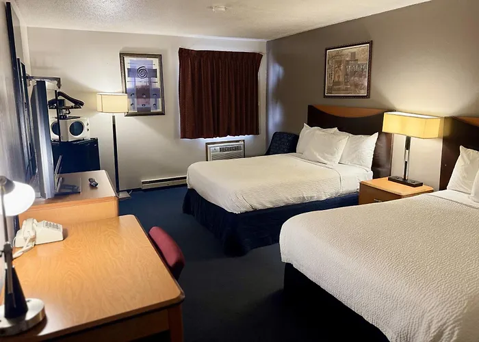 Travel Inn Watertown